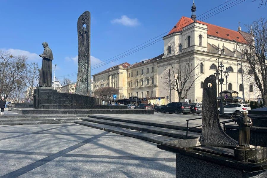 Львів'ян запрошують до спільної молитви у центрі міста