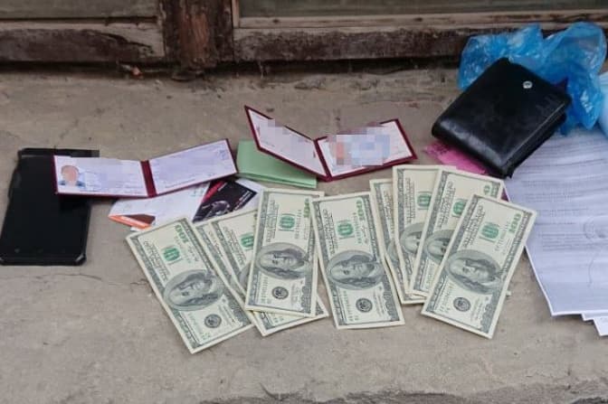 СБУ у Львові спіймала на хабарі головного інспектора Держпраці