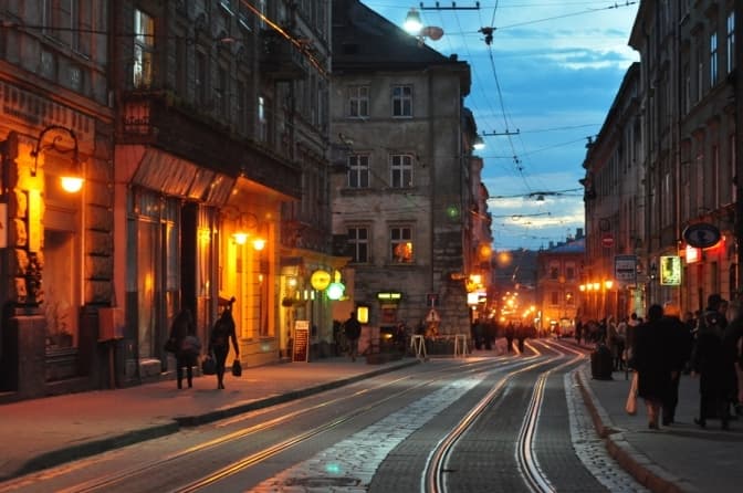 На Львівщині обмежать використання освітлення і зовнішньої реклами