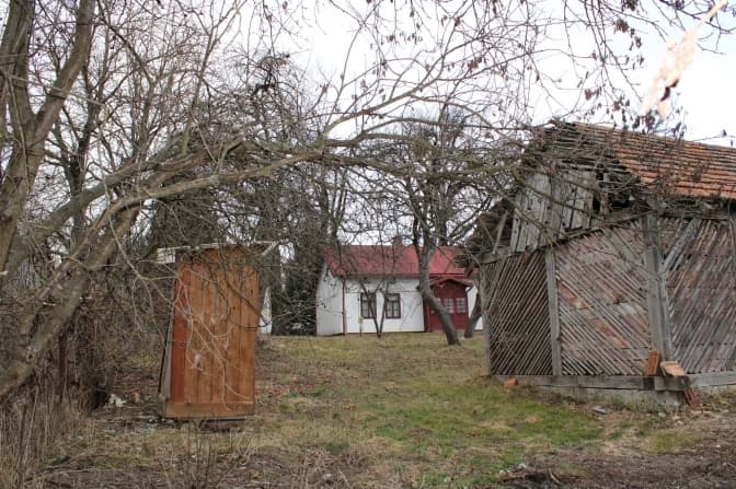 Критичний стан музею Коновальця на Львівщині та що буде з дозволами на виїзд за кордон. Підсумки доби