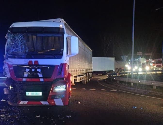 Поліція затримала водія вантажівки, який скоїв ДТП із 28 постраждалими