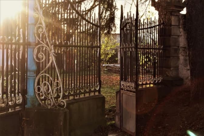 Для відновлення брами Тартаківського палацу оголосили онлайн-аукціон. Як долучитись