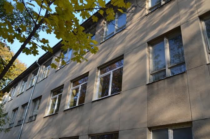 Розвиток громади: у Львові у школі замінили вікна