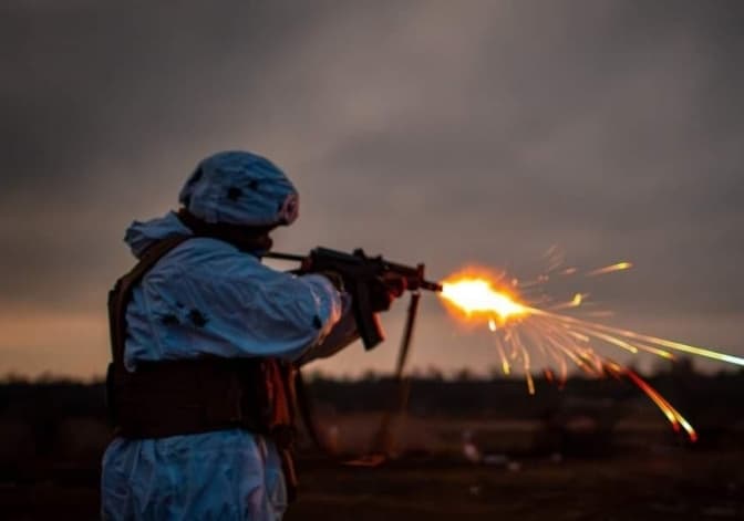 Ворог намагається вибити українські підрозділи із плацдармів на лівобережжі Дніпра