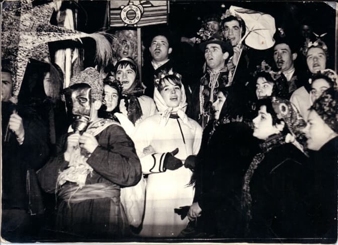 «Ніякого Різдва»: Як у Києві колядували всупереч заборонам