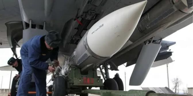 Наслідки атаки «Кинджалів» по Львову, на Львівщині розслідують смерть дворічного хлопчика та чи повертатиме родина військового кошти. Ключове за 11 лютого