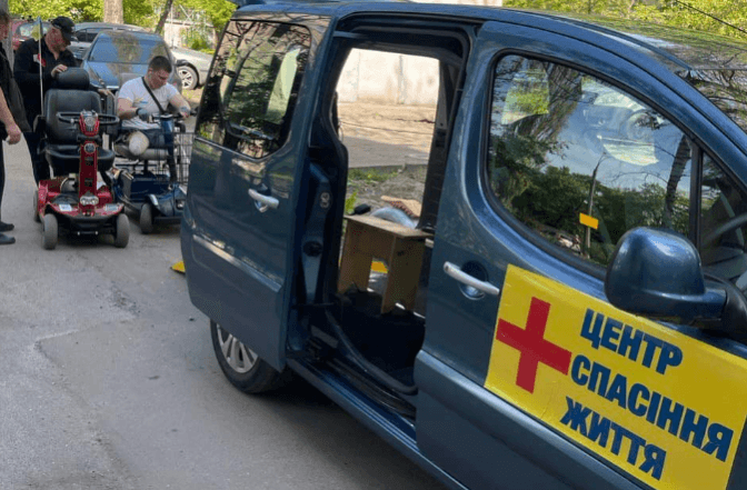 У Києві з’явилось безплатне таксі для поранених військових
