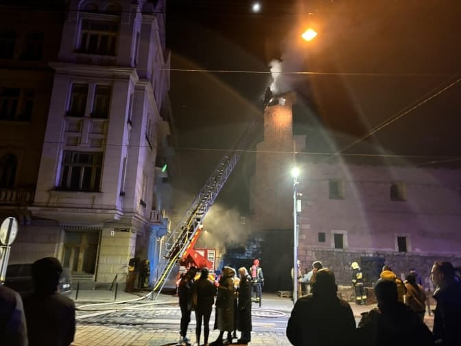 У Львові сталася пожежа в приміщенні «Під Арсеналом»