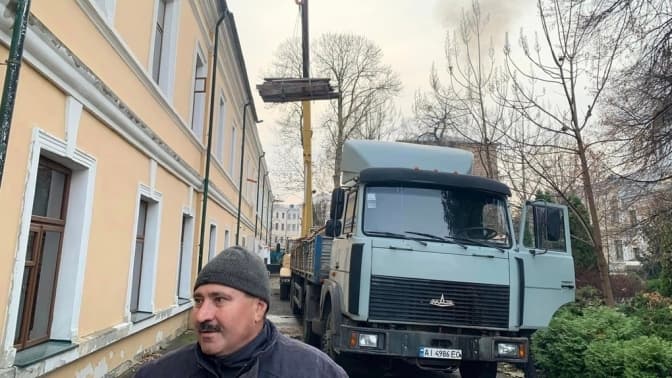 Активісти «Спадщини» просять суд долучити їх до участі у справі щодо Братських келій НаУКМА