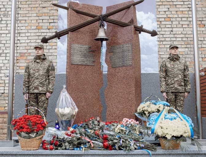 В Києві відкрили меморіал загиблим Нацгвардійцям