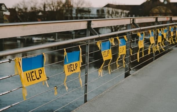 Українці майже вдвічі менше задонатили у 2023 році, ніж на початку повномасштабного вторгнення