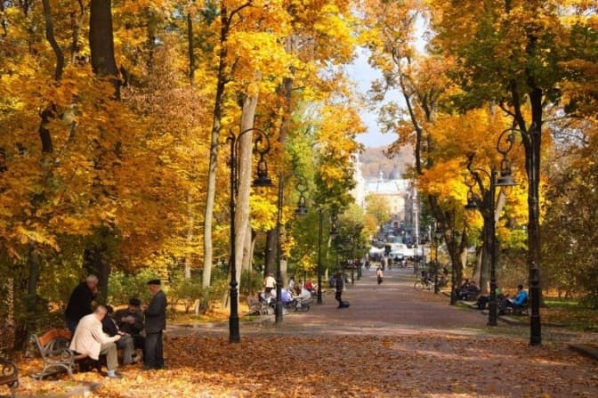 Державні та національні свята України восени