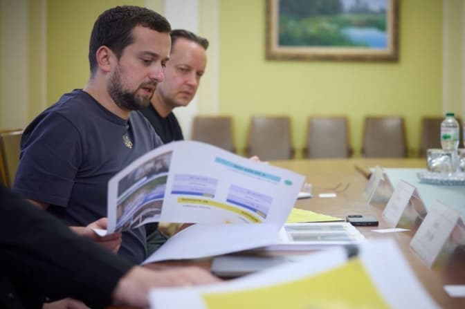 Житло, яке будують переселенцям, після війни передадуть військовим та медикам