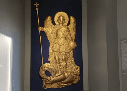 Музей історії Києва повернув барельєф «Архангел Михаїл» Національному музею історії України