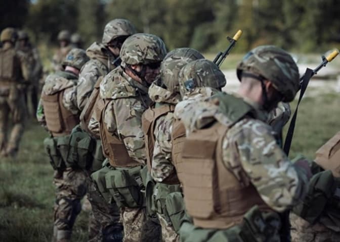 Частину громадян в Україні автоматично ставитимуть на військовий облік