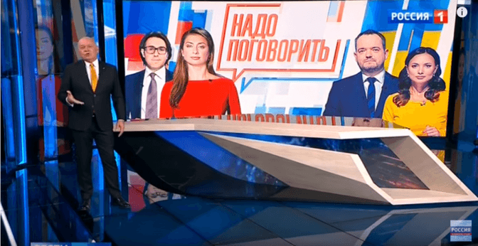 Тактика трирічної дитини. Чим небезпечний телеміст з російськими телеканалами