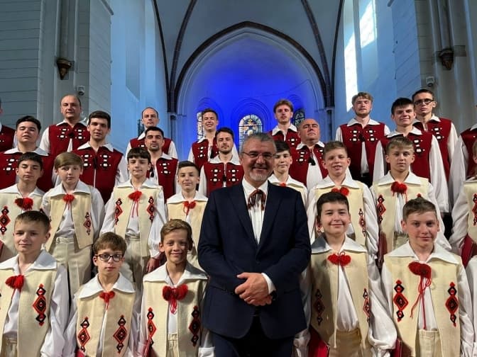 Львів'ян запрошують на різдвяний благодійний концерт