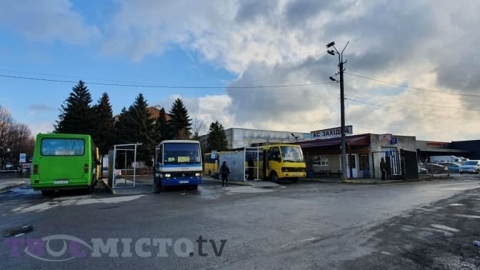 На Львівщині скоротили кількість автобусних маршрутів. У чому причина