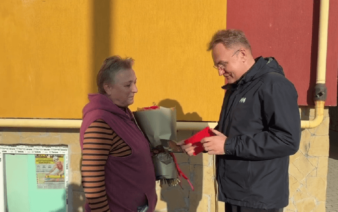 Cкриншот з відео