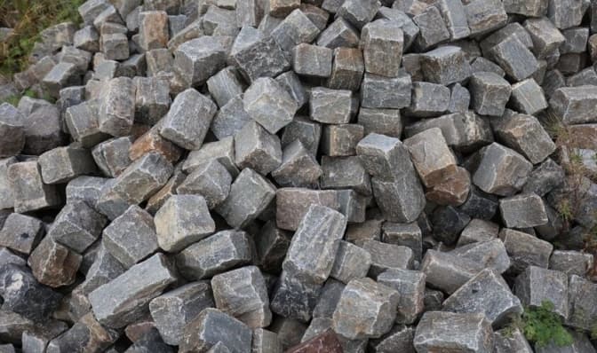 У Львові передадуть 1300 м² бруківки для благоустрою трамвайної колії