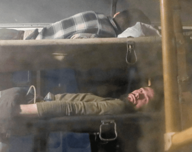 З’явилося відео евакуації важкопоранених бійців з «Азовсталі»