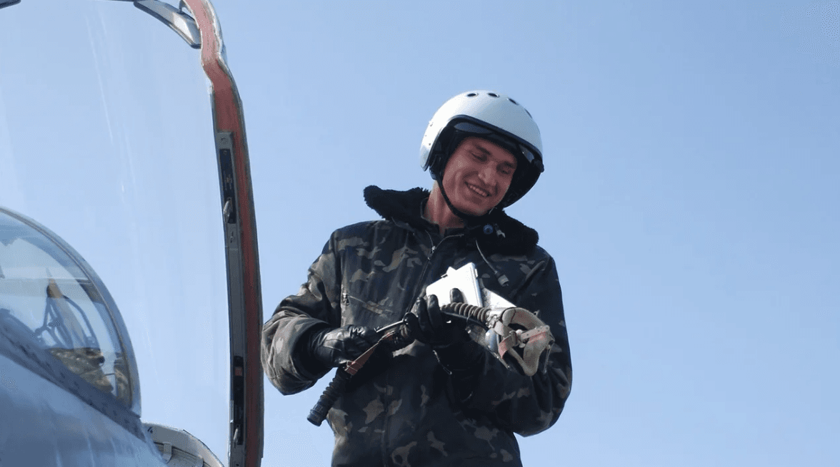 Льотчик Максим Устименко / Facebook: Лілія Авер’янова