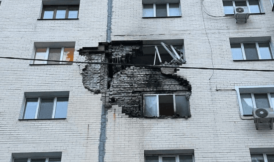 В Українці на Київщині почнуть відновлювати будинок, пошкоджений уламком ракети