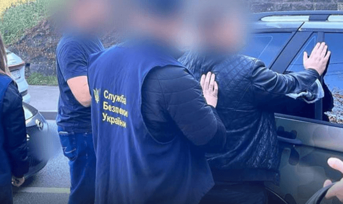 На Львівщині посадовець госпіталю вимагав хабар від військового за продовження лікування