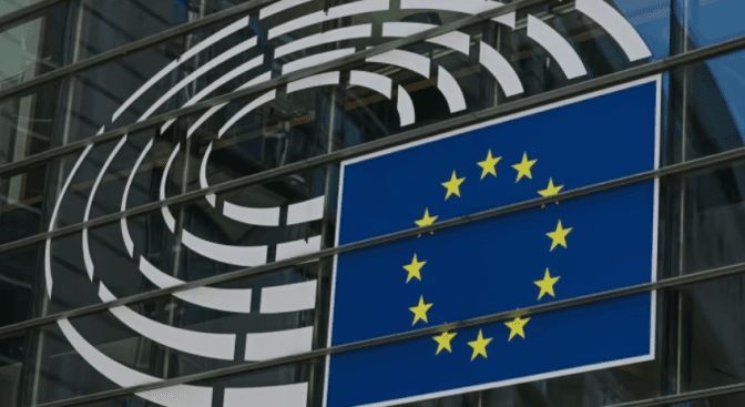 У Європарламенті звинуватили США у шантажі через ідею припинення вогню в Україні