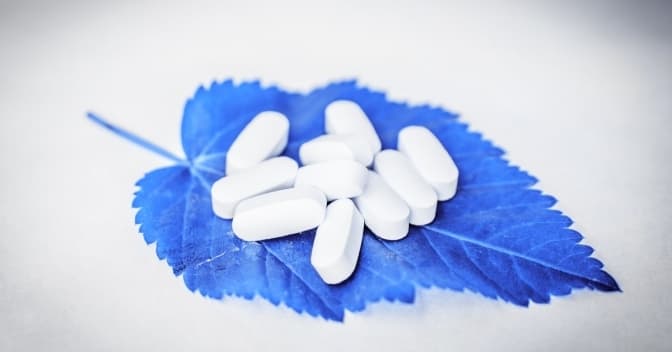 ВООЗ тестуватиме на ефективність три препарати від Covid-19