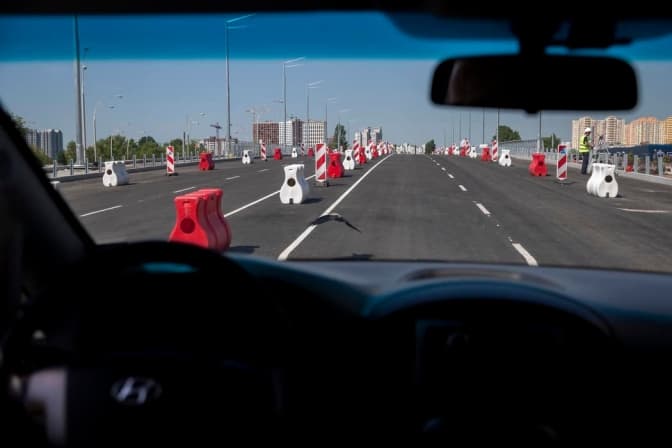 В Києві відкрили рух новим шляхопроводом на Оболоні