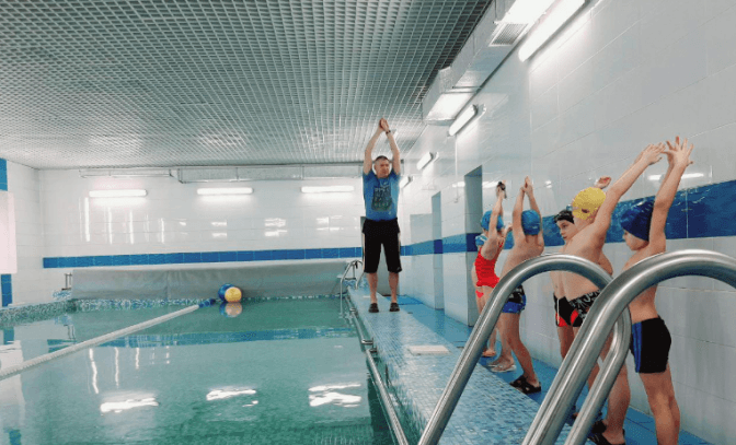 ЗАНЯТТЯ В БАСЕЙНІ ШКОЛИ №99

