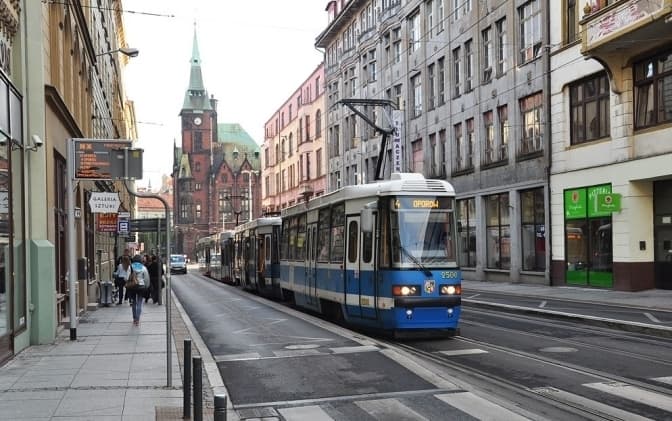 У Львові облаштовують «віденські» зупинки. В чому їхня особливість