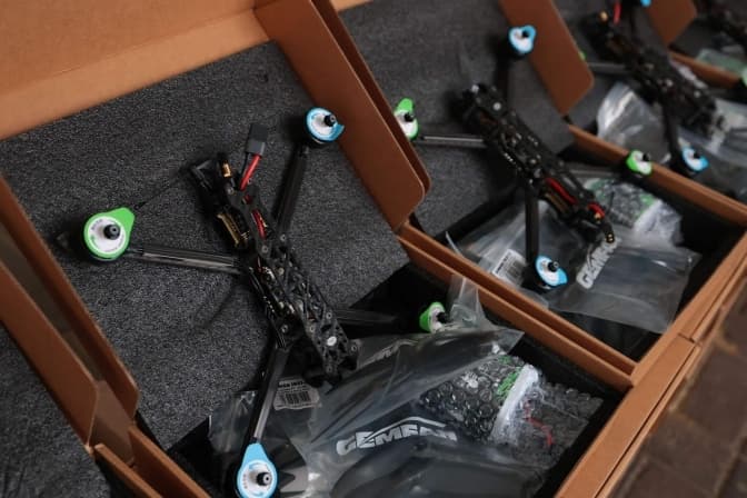 Понад дві тисячі дронів відправили на передову зі Львівщини