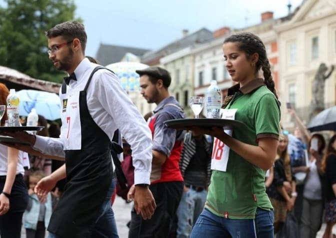 Завтра у Львові відзначатимуть День кельнера