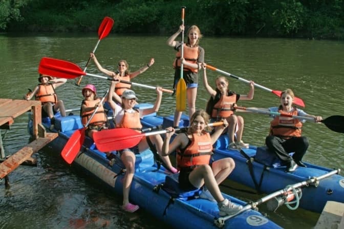 Діти захисників та ВПО можуть безкоштовно відпочити в таборі на Львівщині