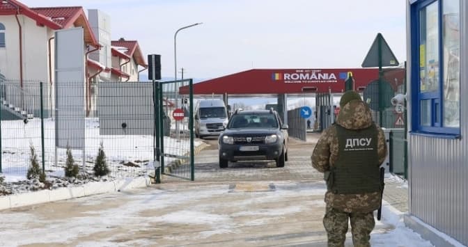 Румунські фермери знову розпочали блокаду кордону з Україною для вантажного транспорту