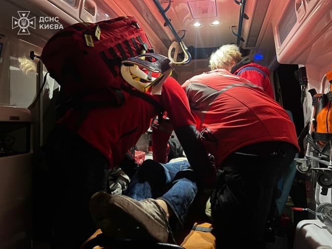 У Києві внаслідок нічної атаки загинули 3 людини, 29 постраждали, серед них 7 дітей