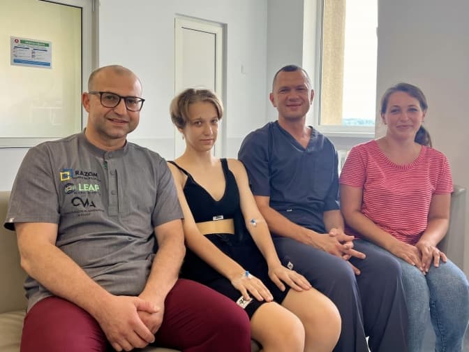 Дві пухлини розростались із шаленою швидкістю. Львівській лікарі врятували 14-річну дівчинку