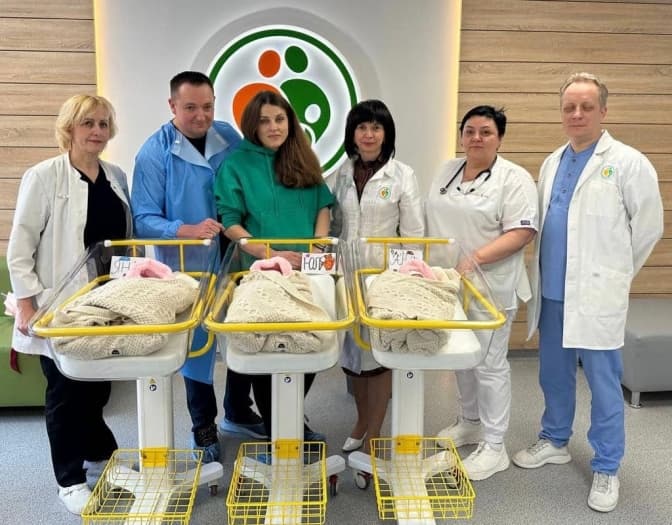 У Львові виписали трійню, яку матері вдалося доносити до 35 тижнів вагітності