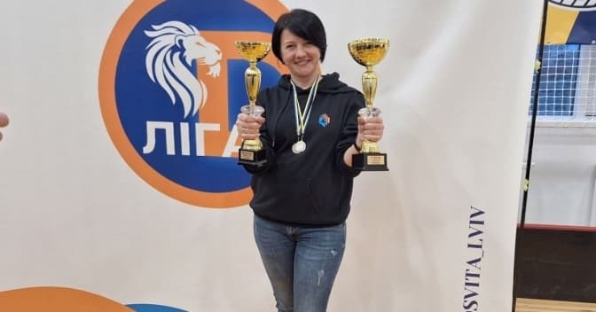 Колишню очільницю райвідділу освіти Львова підозрюють в отриманні хабарів на понад 1 млн грн