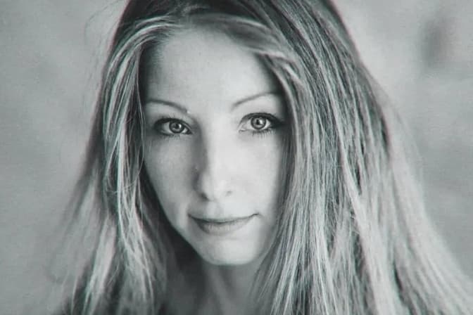 вікторія амеліна