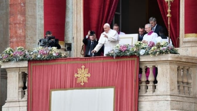 Папа Римський попросив миру для України у різдвяному посланні