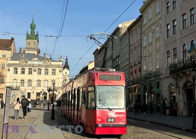 У Львові пояснили, чому насправді вчора зупинився трамвай, який лише почав курсувати