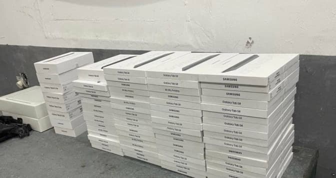 На кордоні з Польщею у водія мікроавтобуса виявили незадекларовані товари на 4,5 млн грн