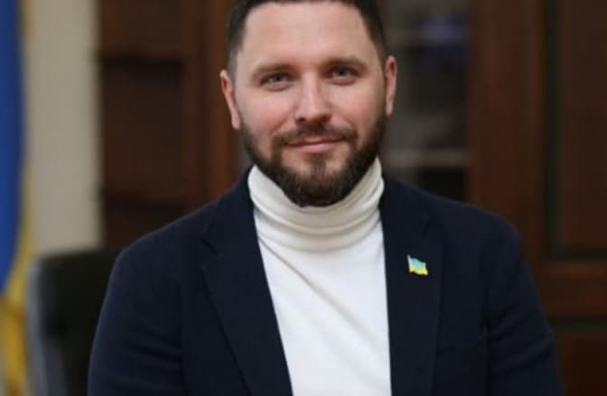 Доходи сім'ї керівника Львівської митниці зросли удвічі. Що ще задекларував Андрій Кузнік