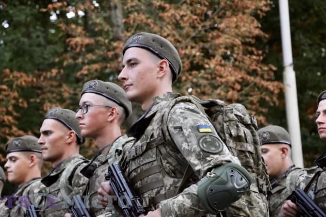 У Львові вперше до Дня прапора відбувся урочистий військовий марш