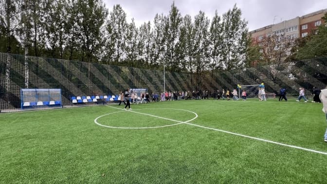 У двох львівських школах облаштували спортмайданчики