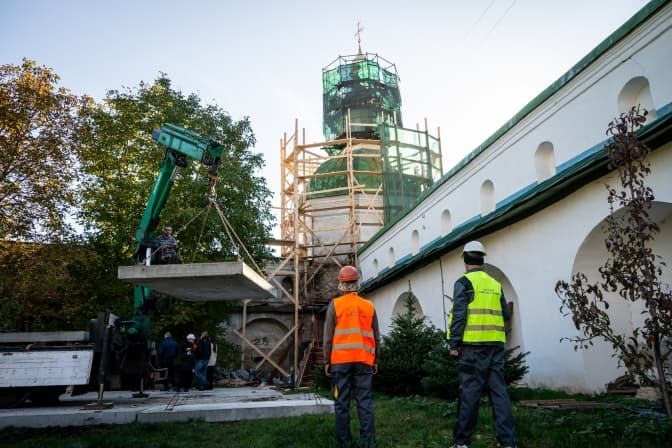 В Києво-Печерській лаврі реставрують вежу, збудовану коштом Івана Мазепи