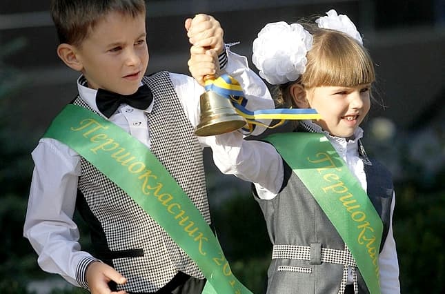 1 вересня у Львові: в школах посилять охорону і вчитимуть поводитись зі зброєю